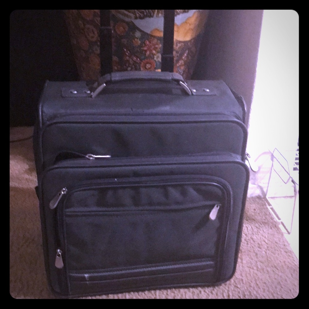 Traveling bag